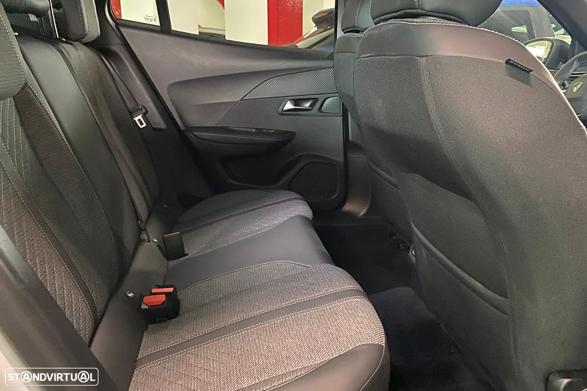 Peugeot 2008 1.2 PureTech Allure - 14