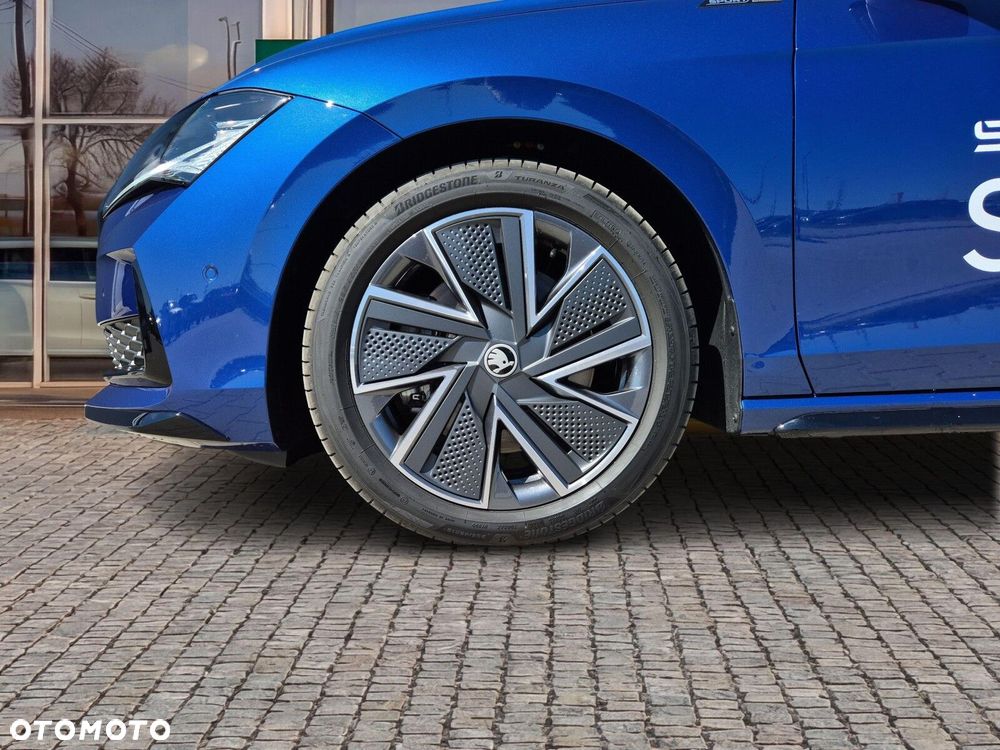 Skoda Superb 2.0 TDI SCR 4x4 Sportline DSG - 13