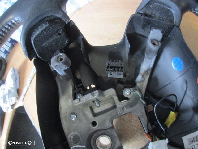 Volante 561404D510 KIA CARNIVAL 2 2009 2.9 CRDI 185CV 5P CINZA - 4