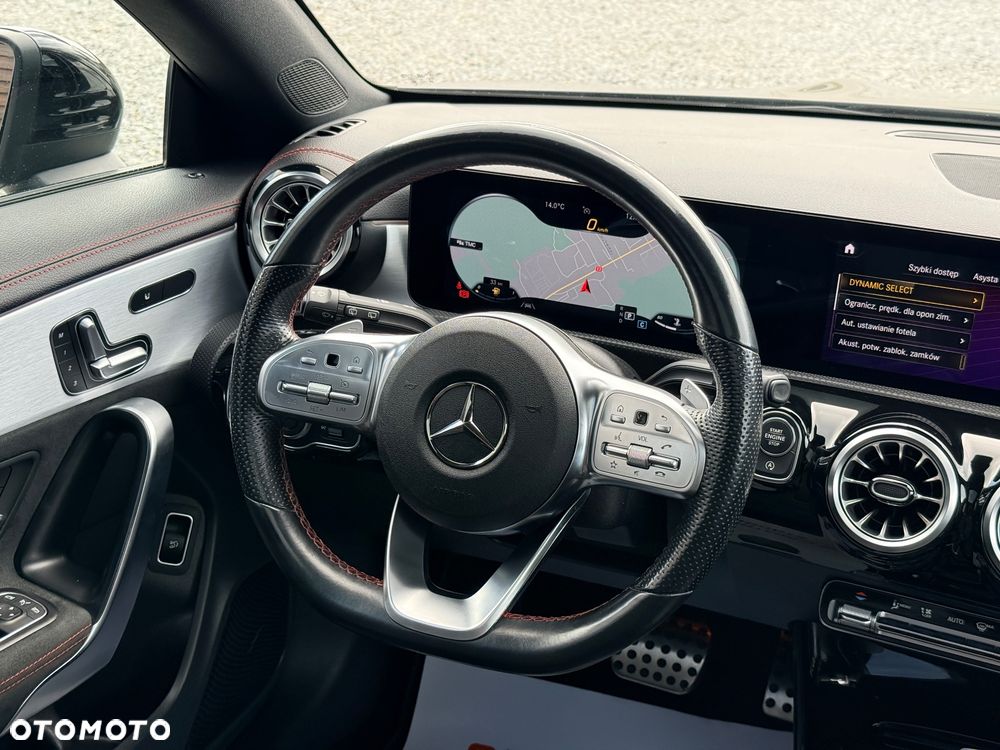 Mercedes-Benz CLA 200 7G-DCT AMG Line - 24