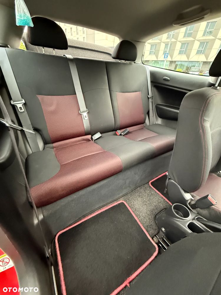 Honda Civic 1.6i Sport - 9