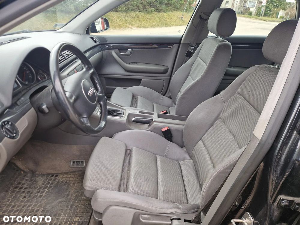 Audi A4 Limousine - 3