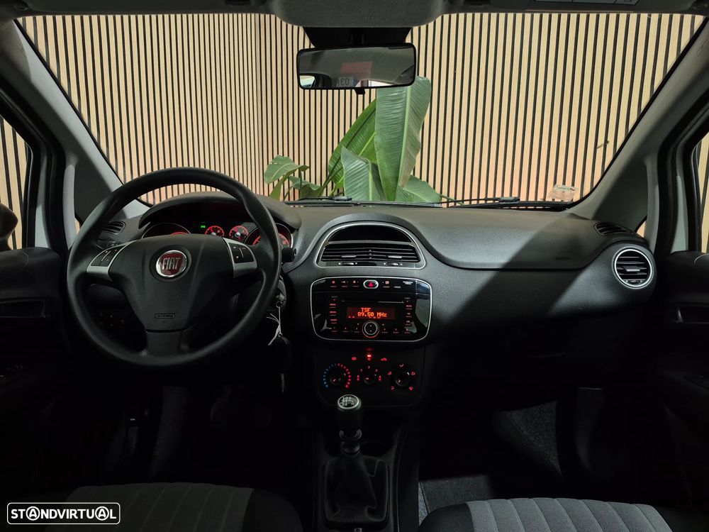 Fiat Punto 1.2 Lounge S&S - 20