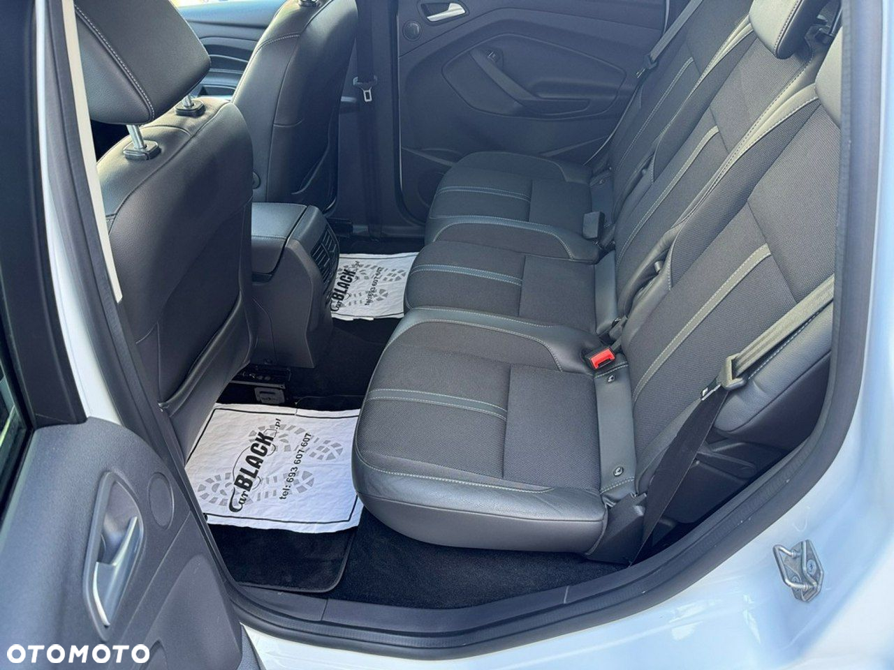 Ford C-MAX - 17