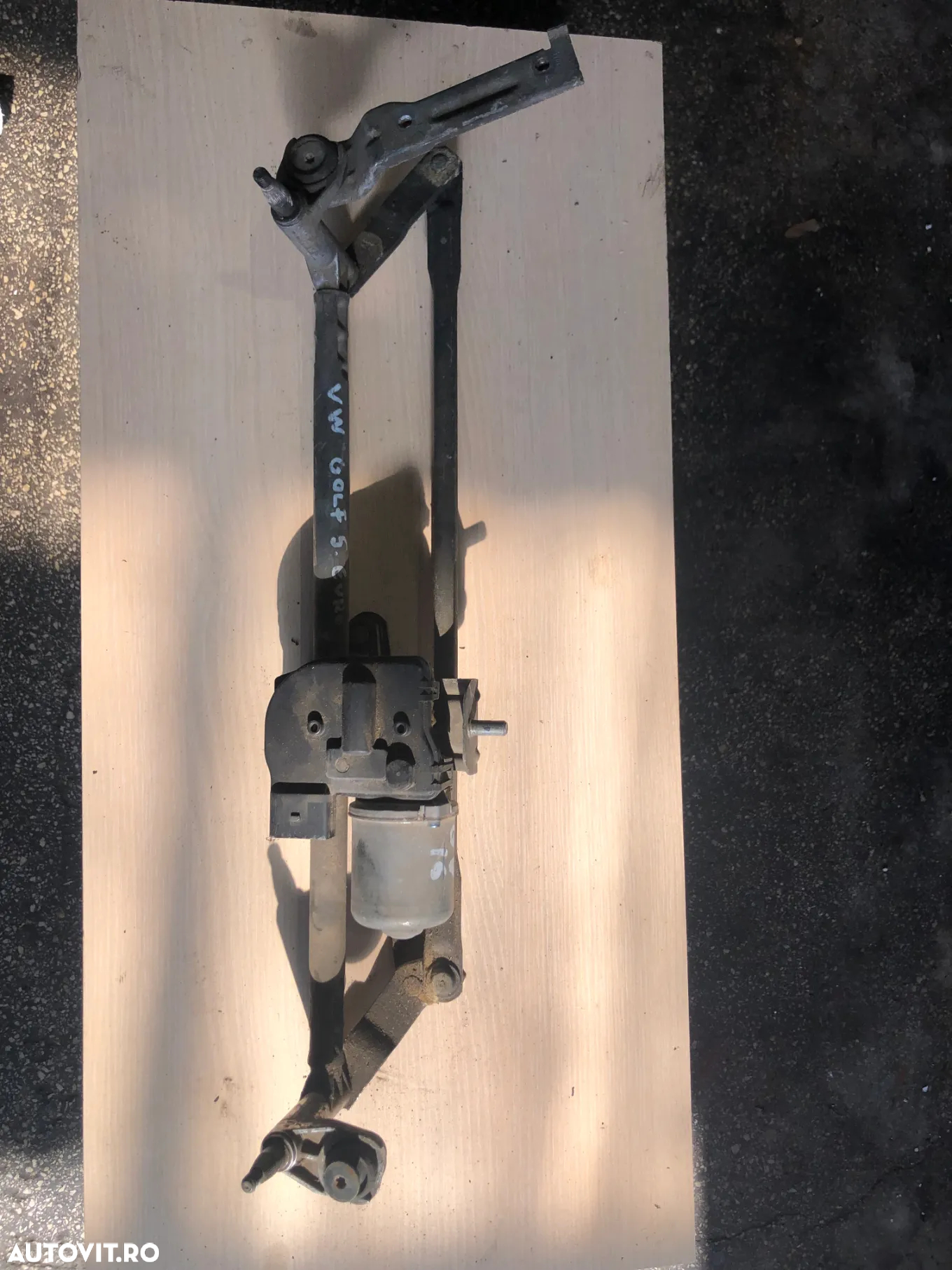 Ansamblu stergatoare complet cu motoras VW Volkswagen Golf 5 - 2