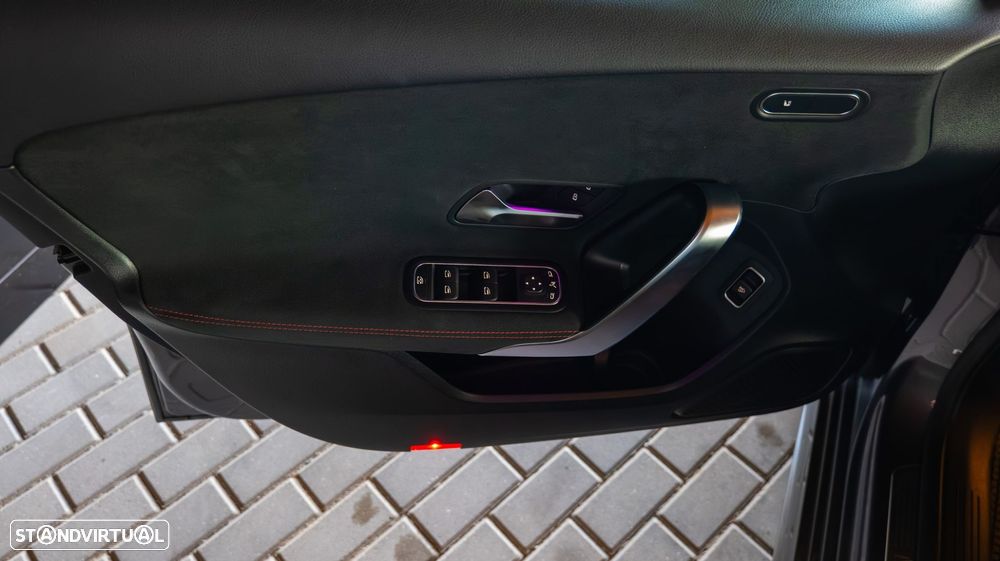Mercedes-Benz A 200 Limousine AMG Line Aut. - 11