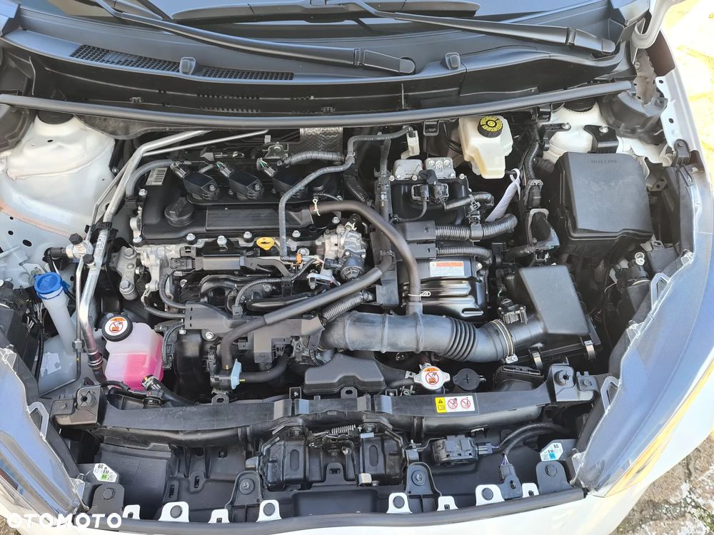 Toyota Yaris Hybrid 1.5 VVT-i - 29