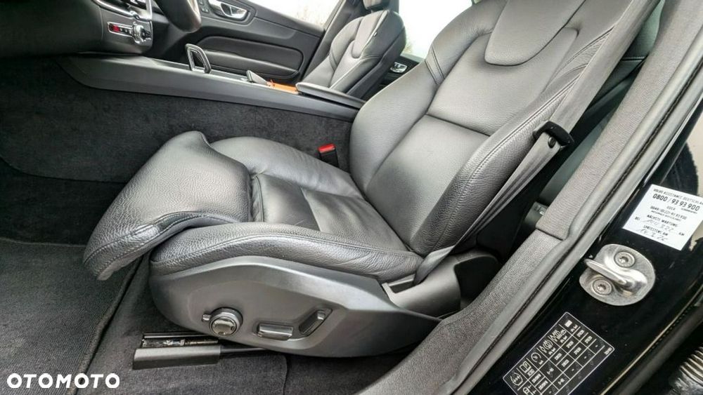 Volvo XC 60 - 24