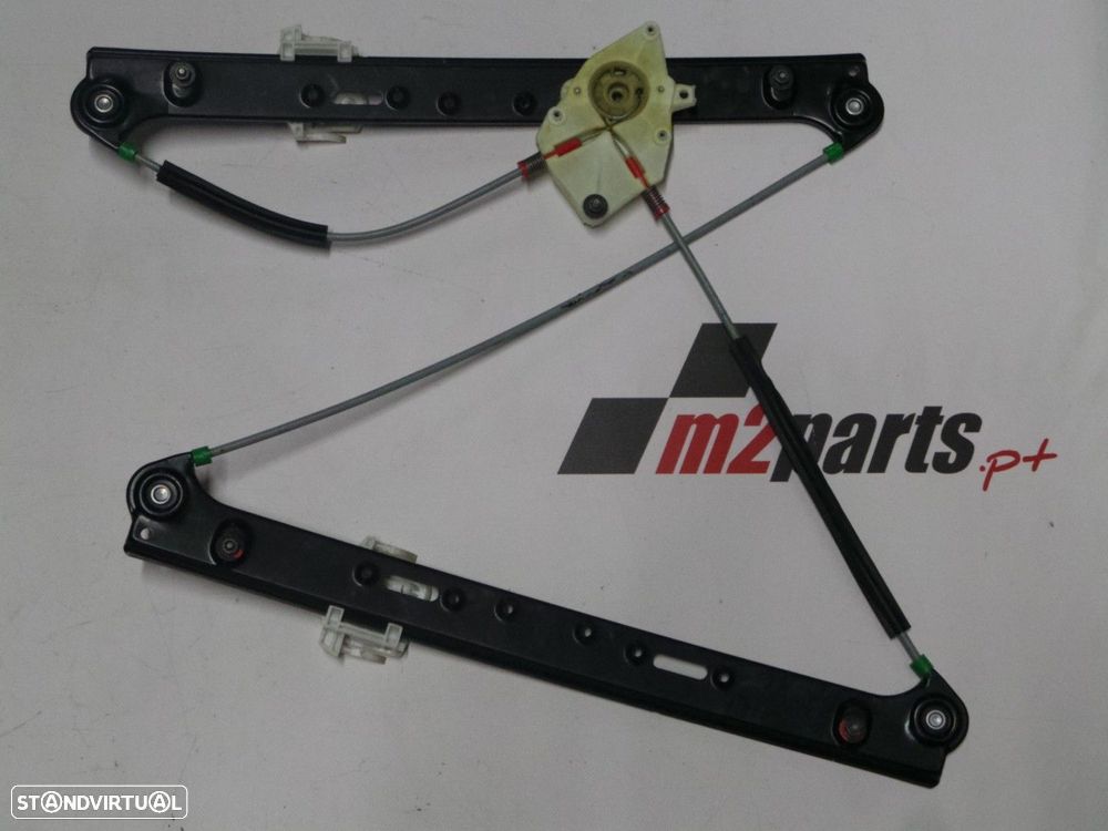 Elevador Direito/Frente Seminovo/ Original BMW X3 (E83) 51333448250 - 1