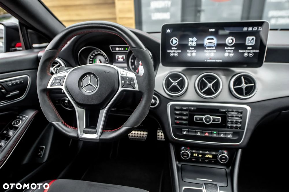Mercedes-Benz CLA 45 AMG 4Matic 7G-DCT Edition 1 - 27