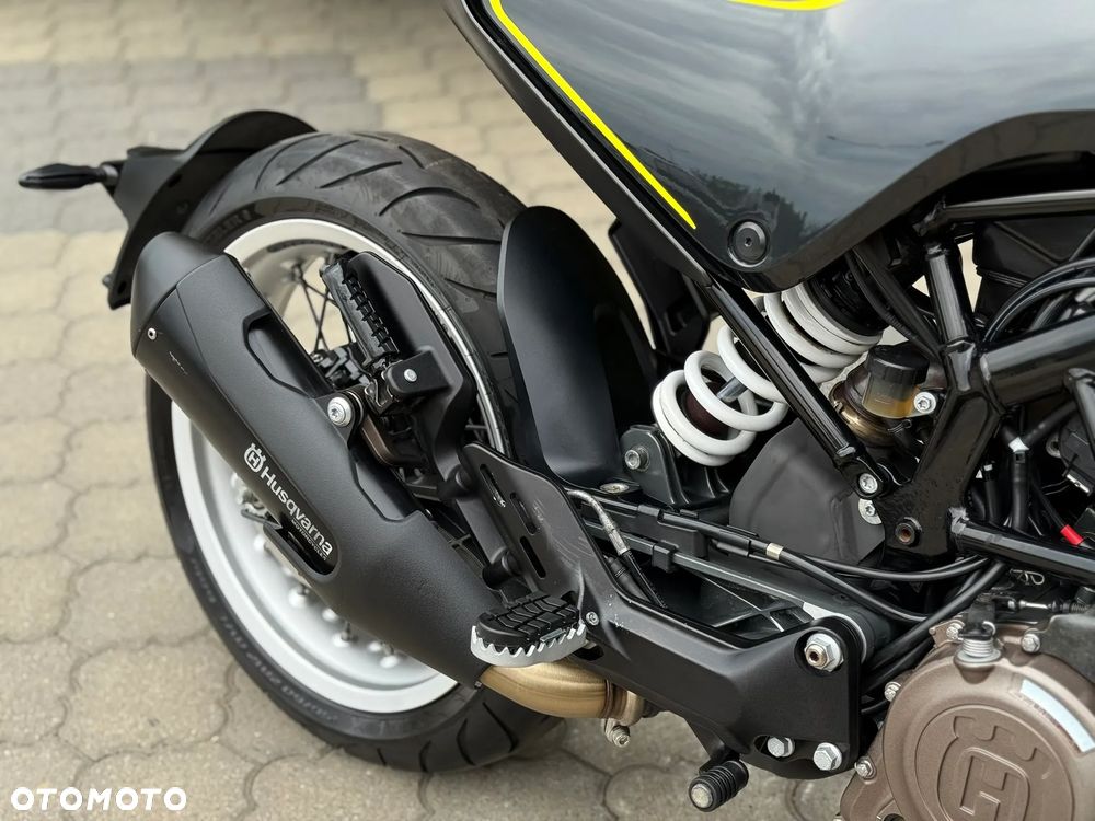 Husqvarna Svartpilen - 15