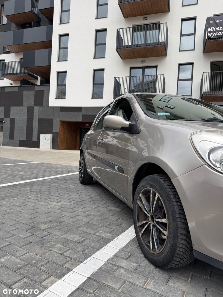 Renault Clio 1.2 16V Expression - 6