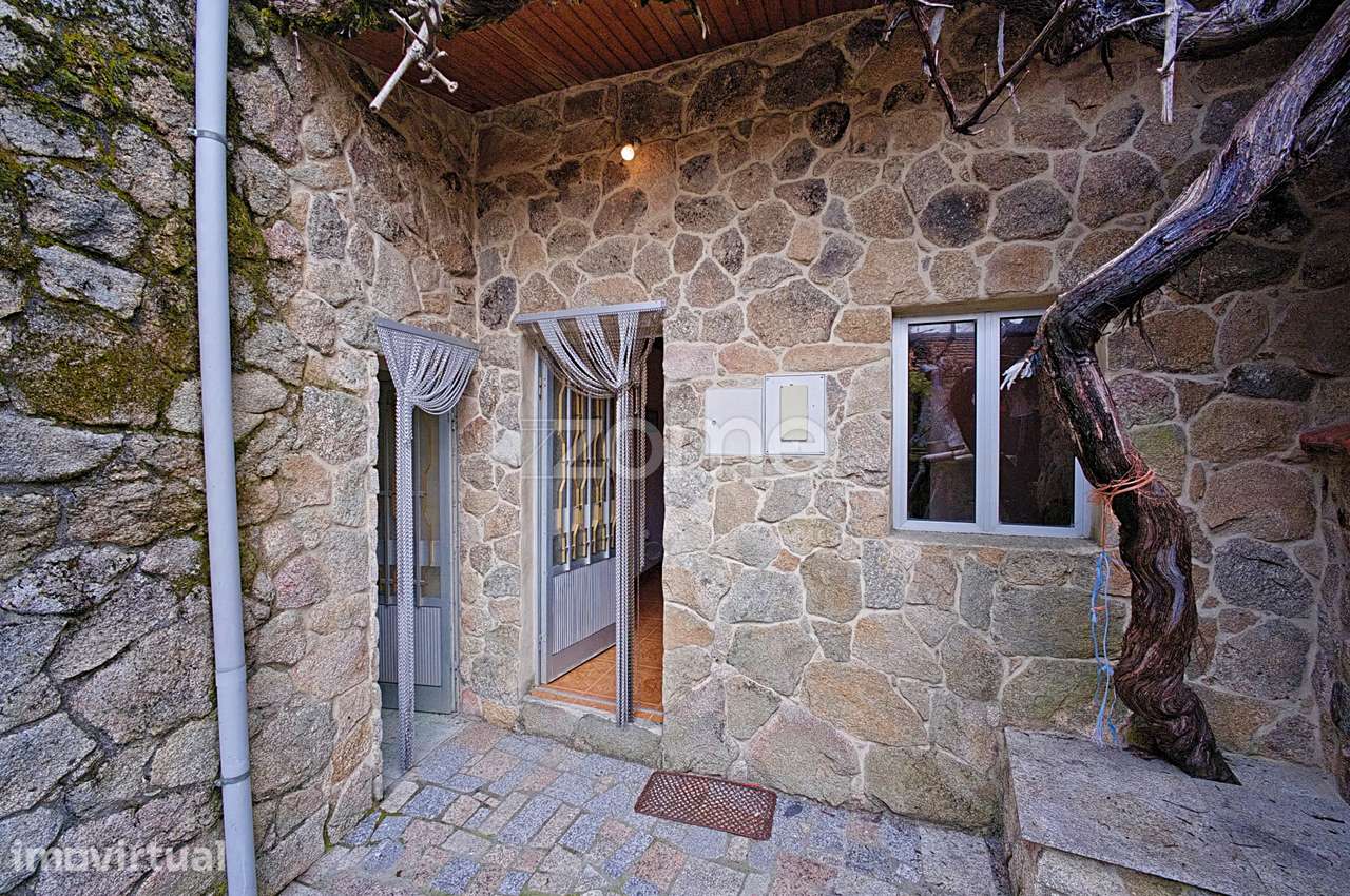Moradia T2 com 2 pisos em Tourém, Montalegre - Grande imagem: 5/29
