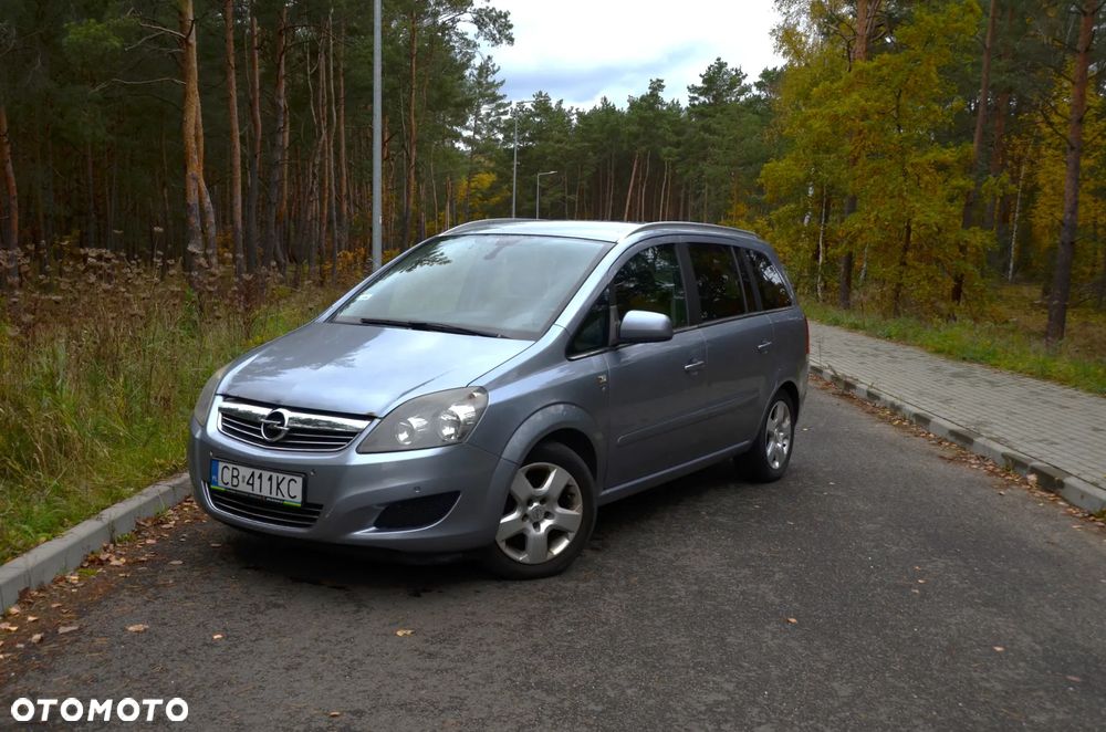 Opel Zafira 1.8 Cosmo - 1
