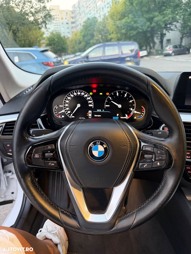 BMW Seria 5 520d AT - 3