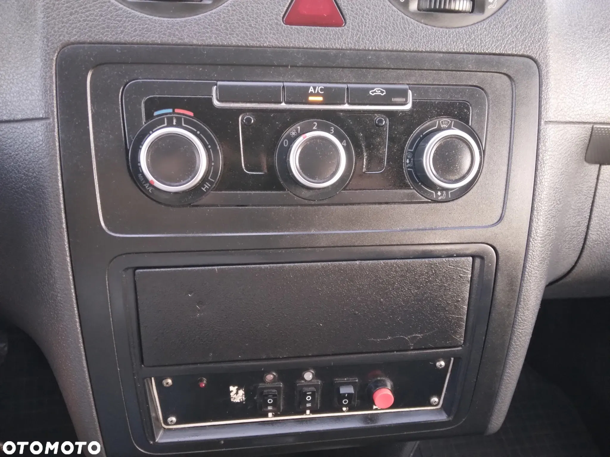 Volkswagen Caddy - 13