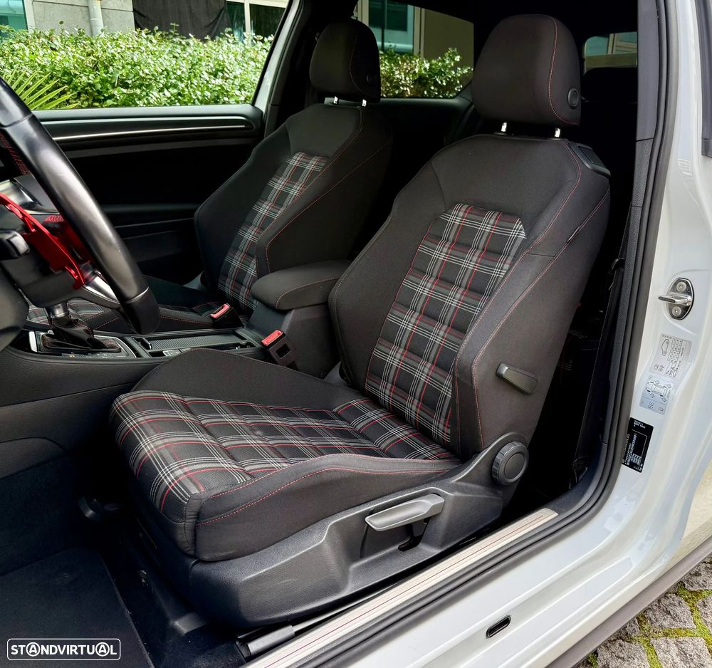 VW Golf GTI (BlueMotion ) DSG - 15