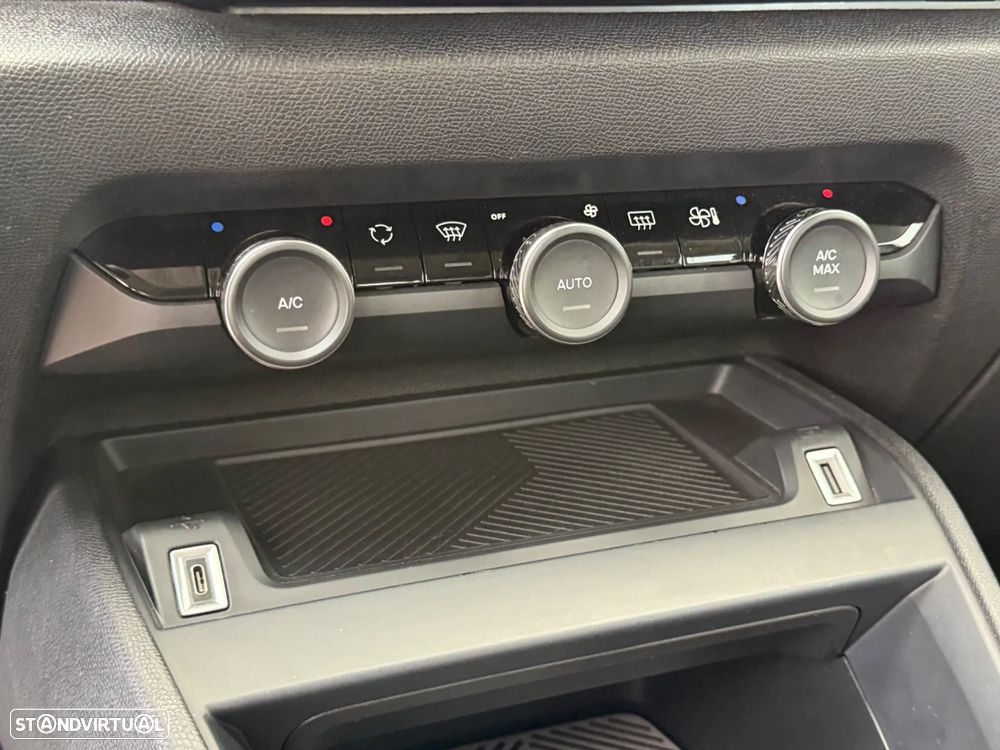 Citroën C4 1.2 PureTech Plus - 12