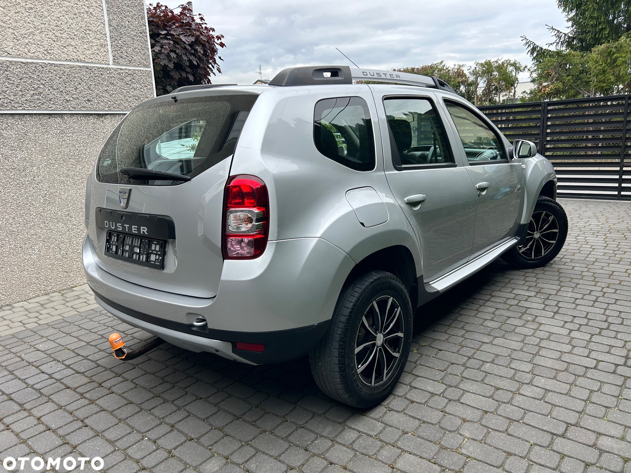 Dacia Duster 1.6 16V 4x2 Prestige - 2