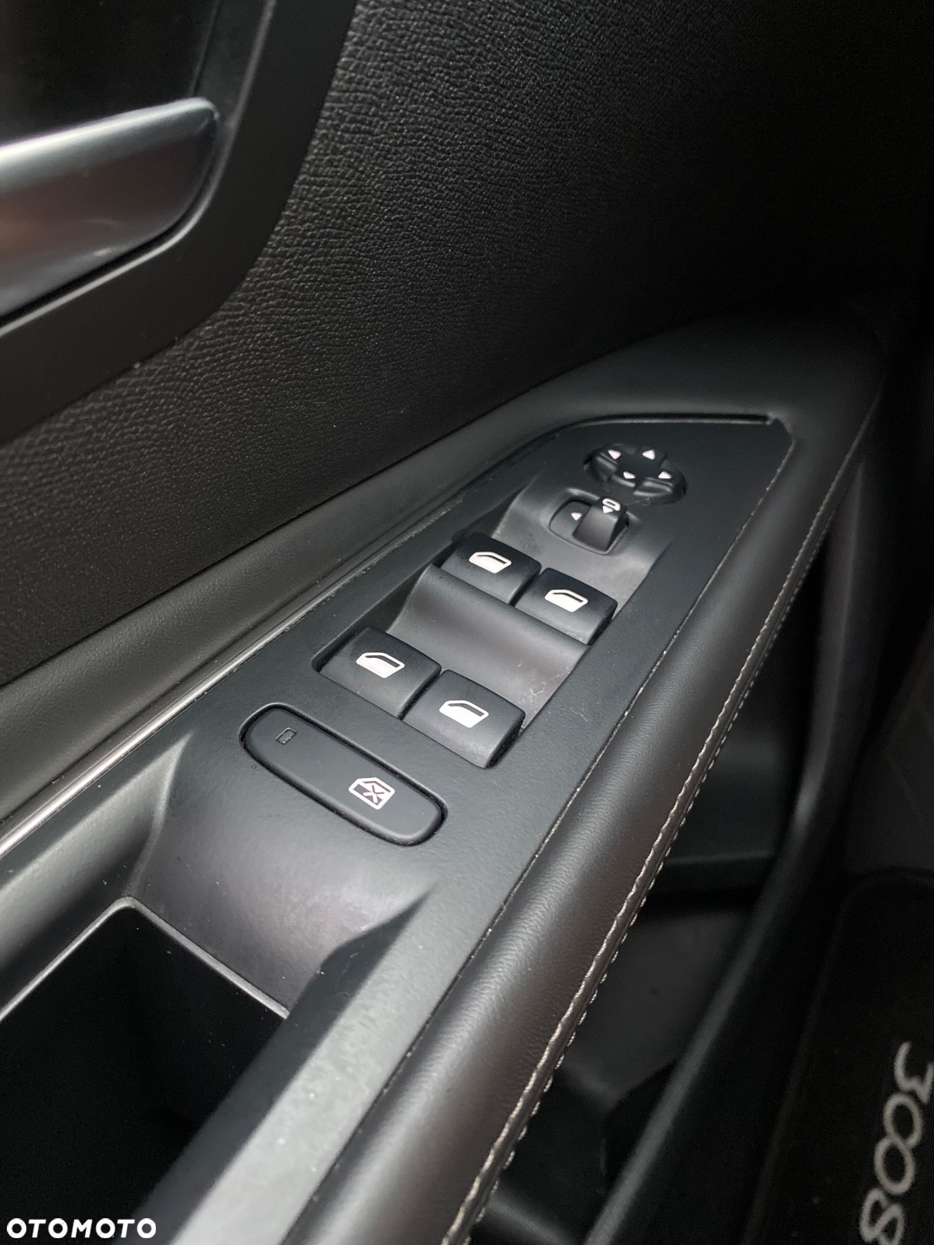 Peugeot 3008 2.0 BlueHDi Allure - 30