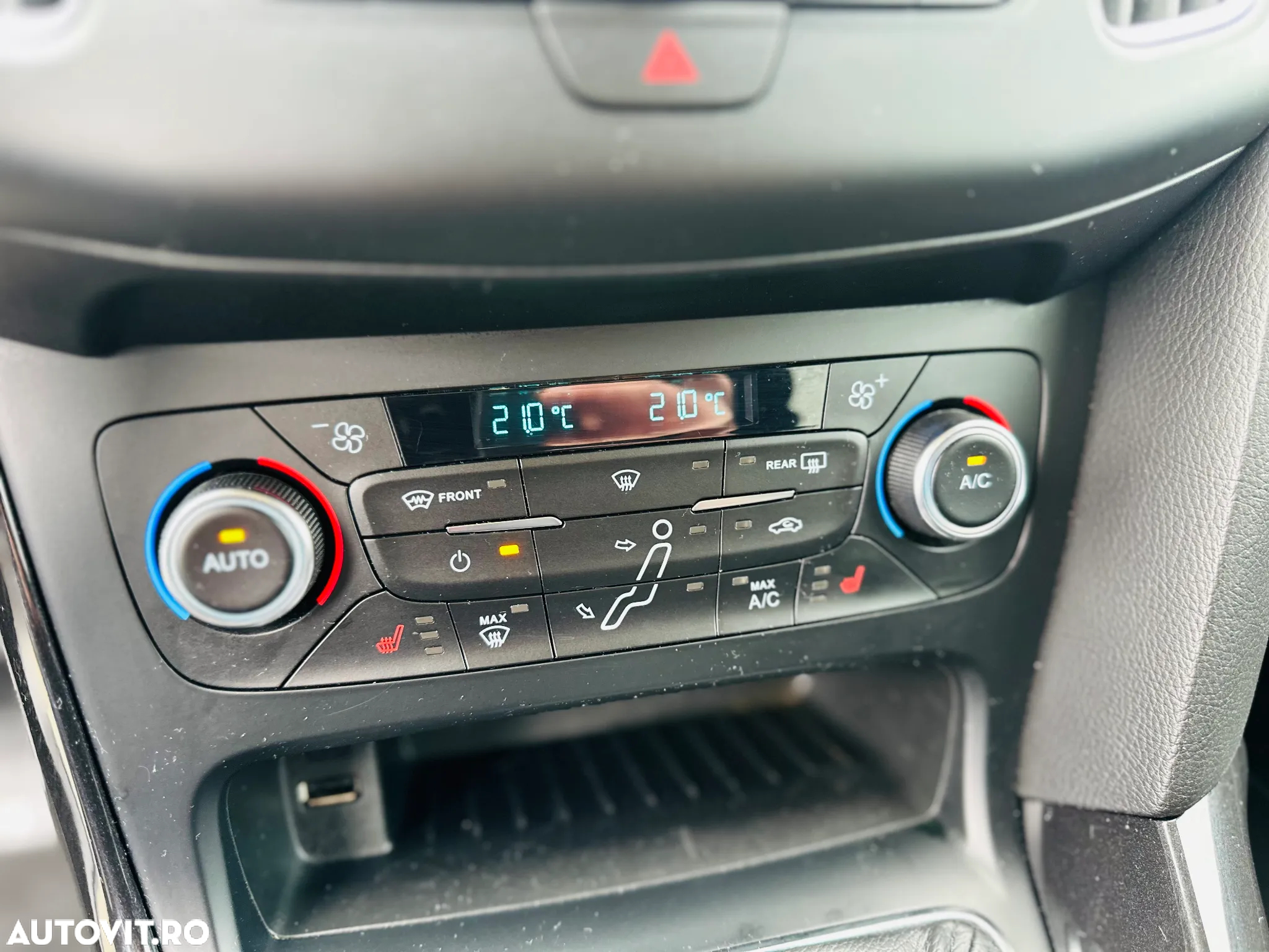Ford Focus 1.0 EcoBoost Titanium - 6