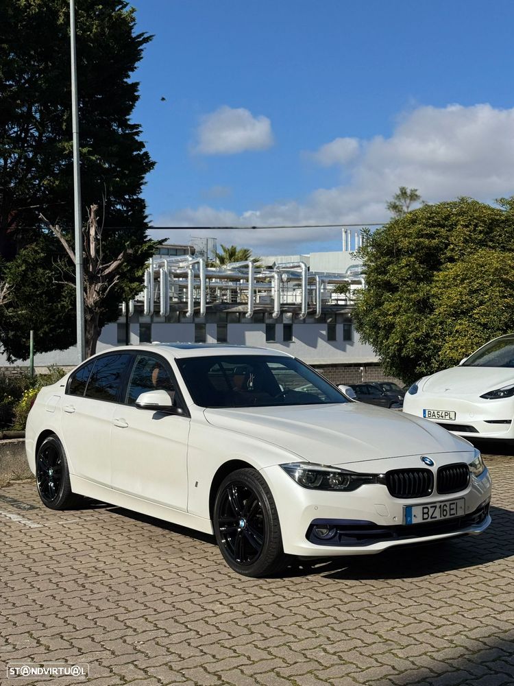 BMW 330 e iPerformance Line Sport - 2