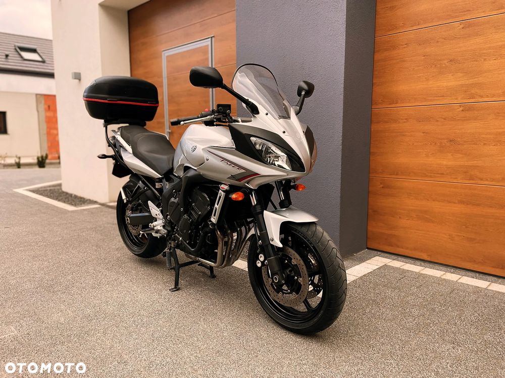 Yamaha FZ6 - 2