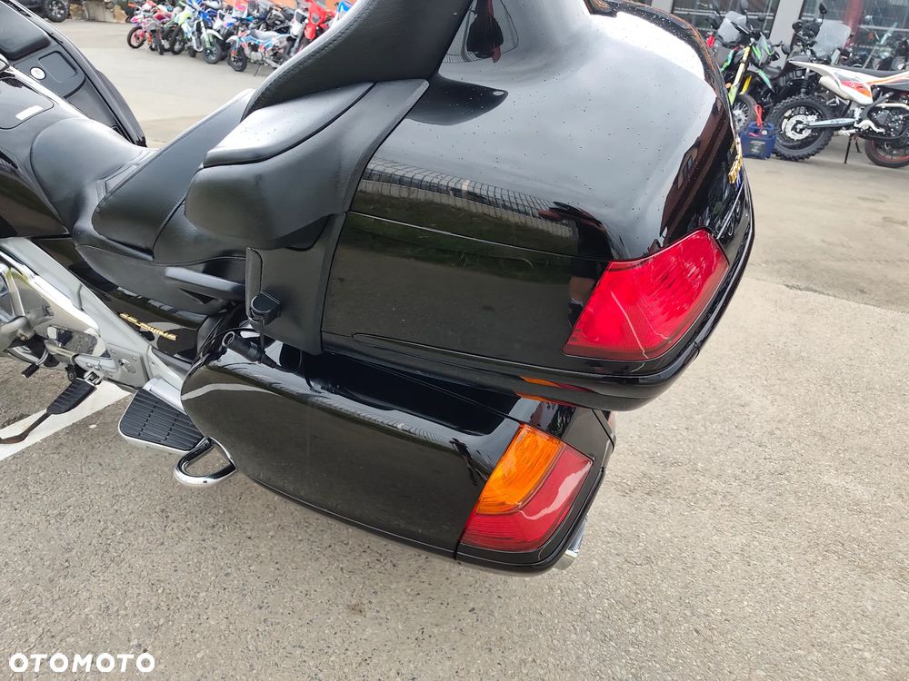 Honda GL - 22