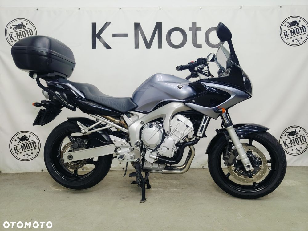 Yamaha FZS - 1