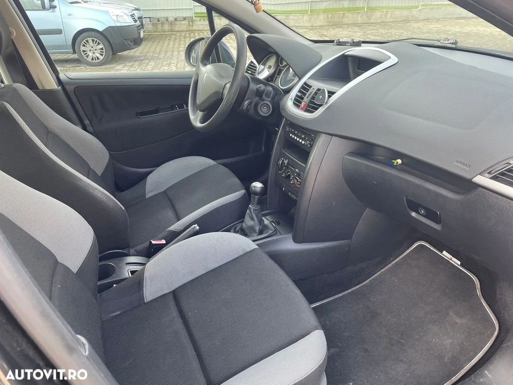 Peugeot 207 1.4E 16V Trendy - 5