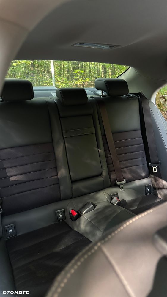 Lexus IS Executive Line - 11