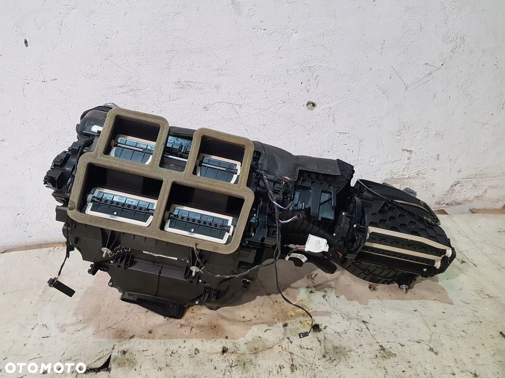 OBUDOWA NAGRZEWNICY 9325142 BMW F30 F31 EUR 3.0D - 4