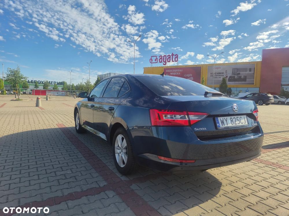 Skoda Superb 2.0 TDI Active - 4