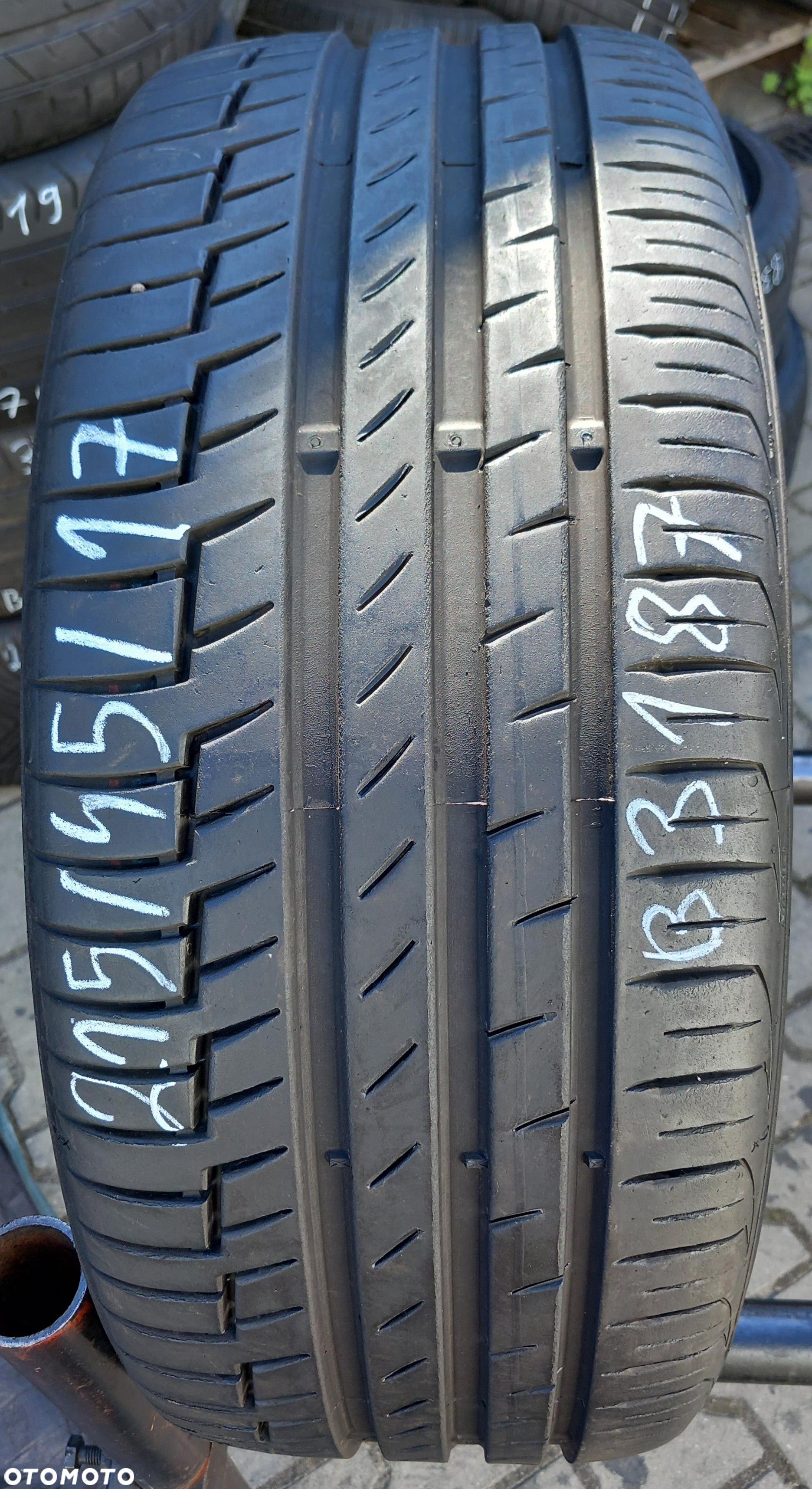 215/45/17 Continental Premium Contact 6 87Y - 1