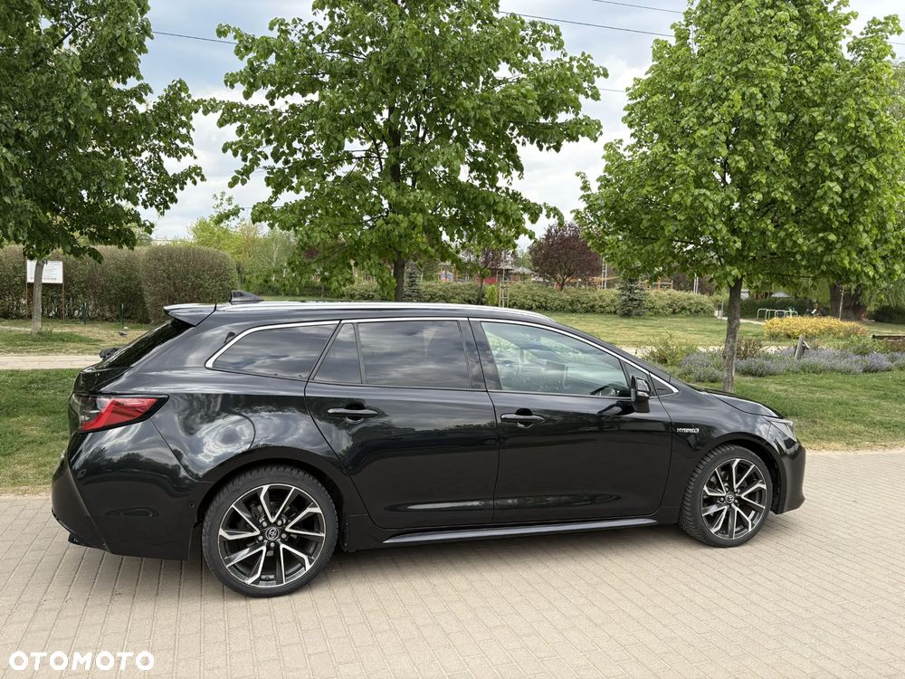 Toyota Corolla 2.0 Hybrid Executive - 3