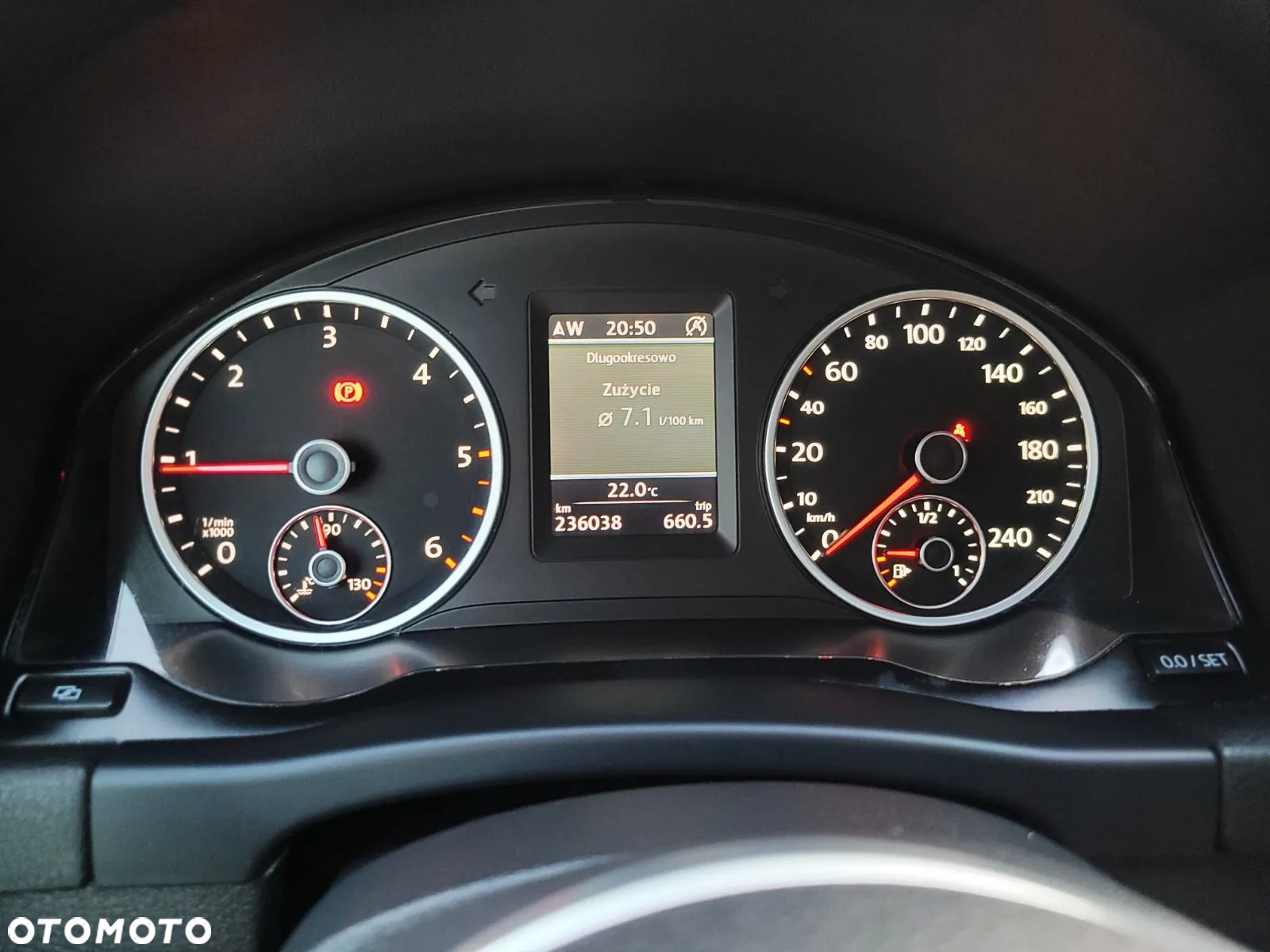 Volkswagen Tiguan 2.0 TDI DPF BlueMotion Technology Sport & Style - 22