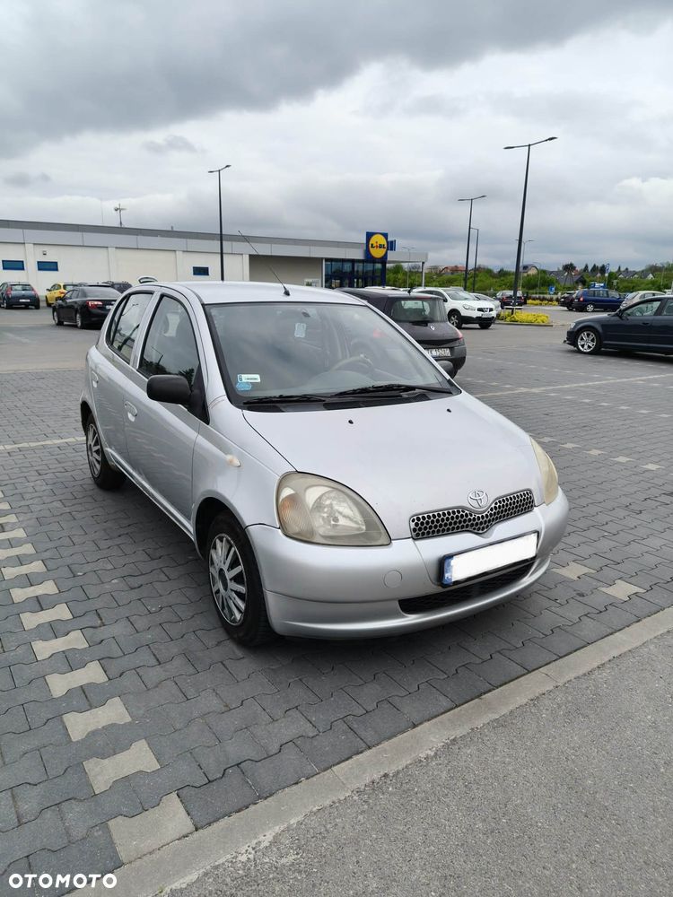 Toyota Yaris 1.3 Luna - 1