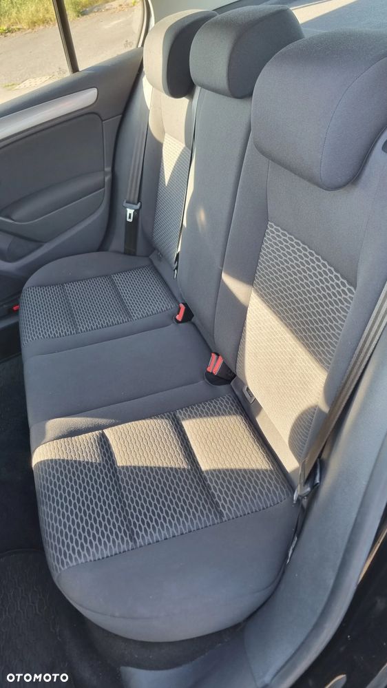 Volkswagen Golf - 5