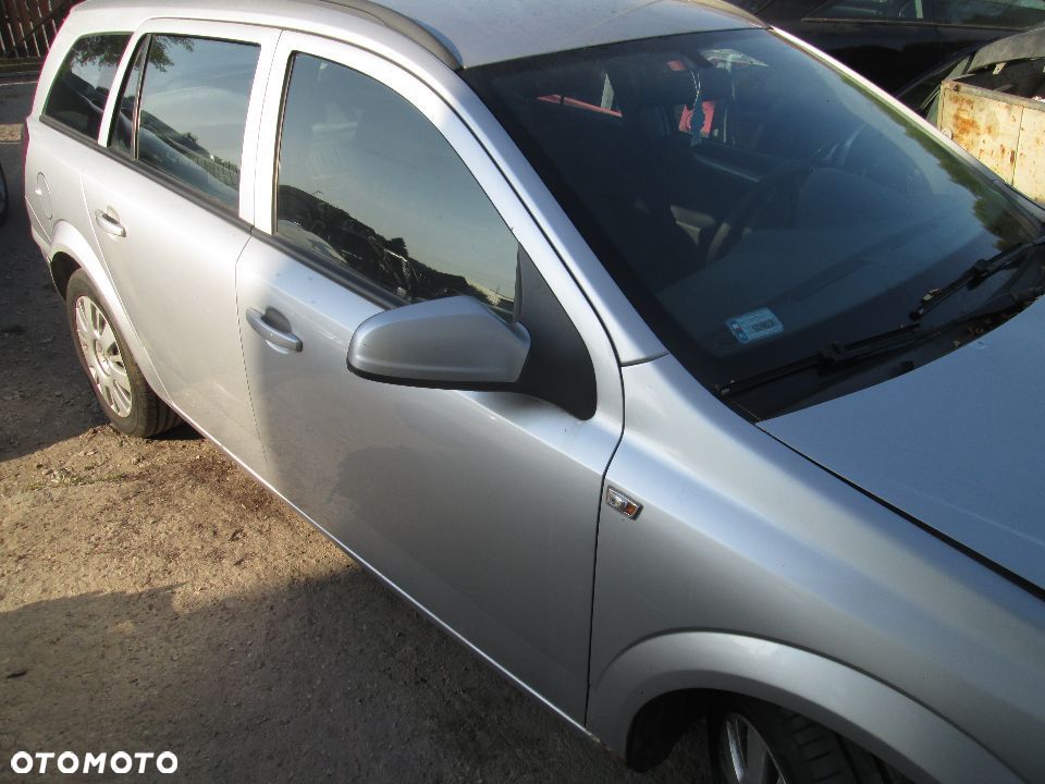 Opel Astra H III 1.7 cdti 101km silnik 17dth 2005r. Z157 drzwi lampy deska rozdzielcza skrzynia f23 - 1