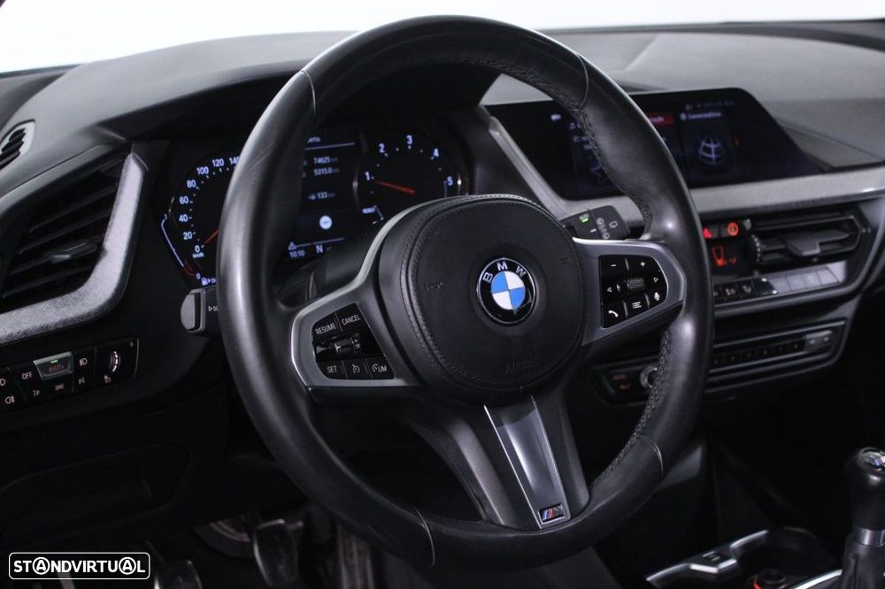 BMW 116 d Pack Desportivo M - 22