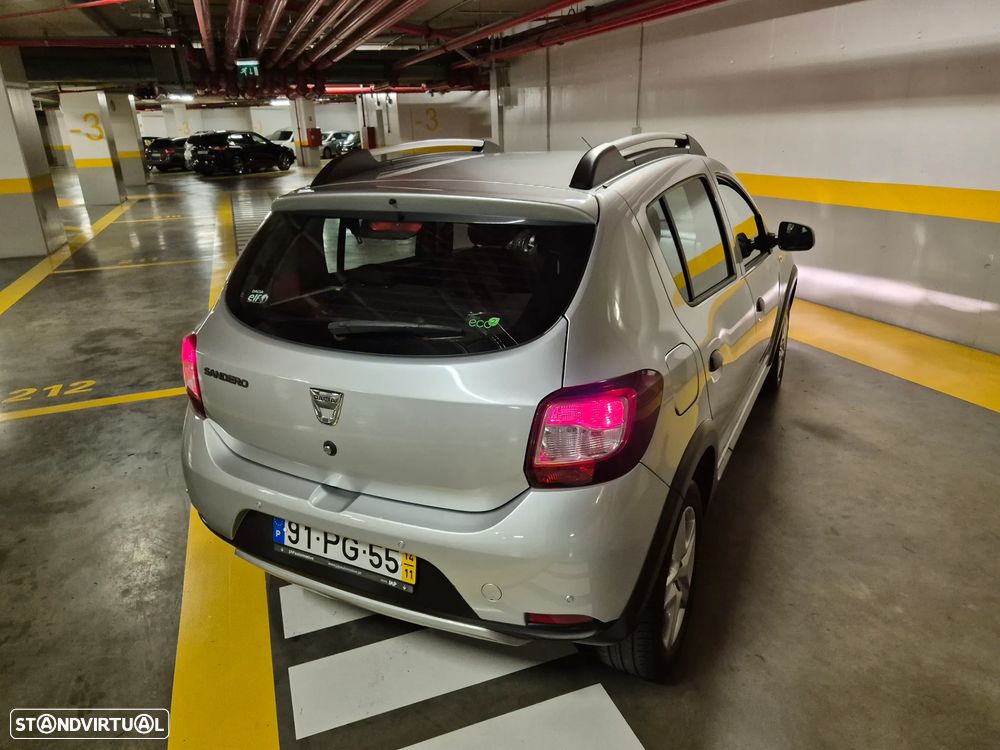 Dacia Sandero 0.9 TCe Stepway - 12