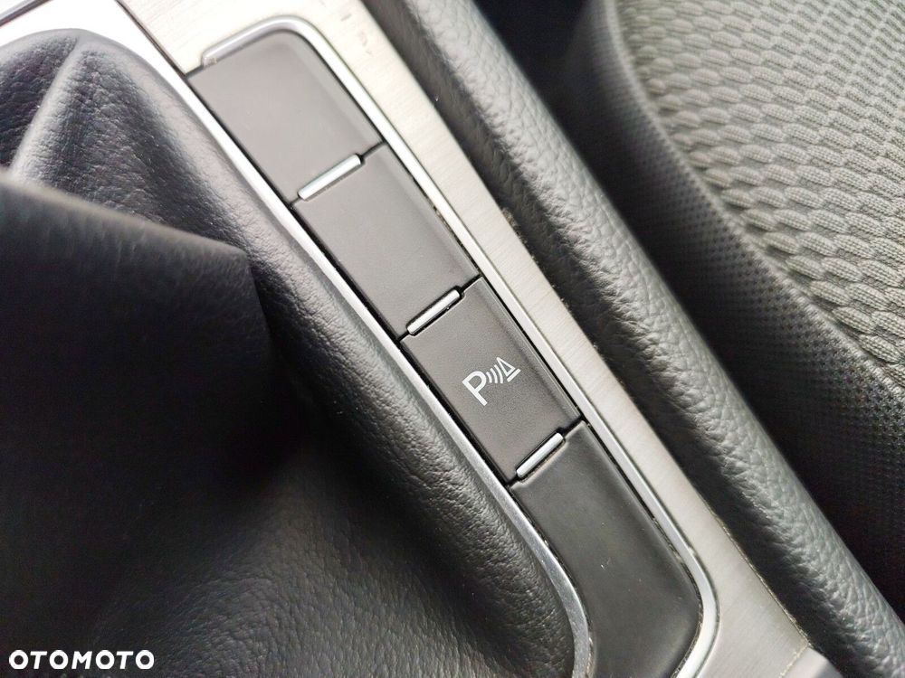 Volkswagen Golf Variant - 27