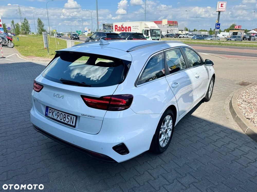 Kia Ceed 1.5 T-GDI M - 6