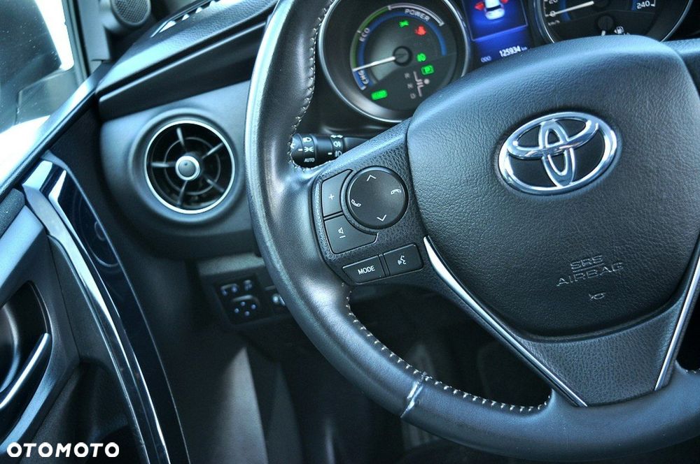 Toyota Auris - 18