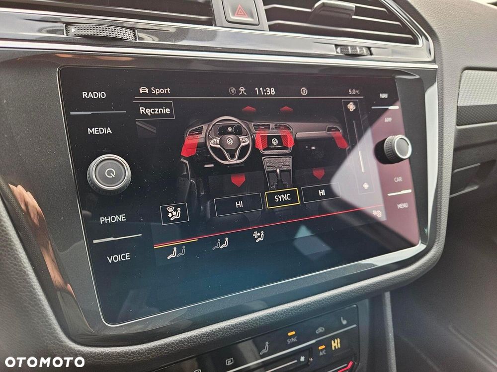 Volkswagen Tiguan - 19