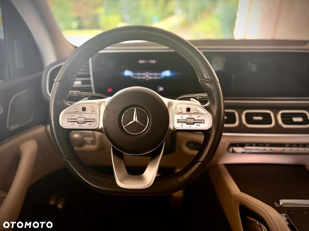 Mercedes-Benz GLS - 9