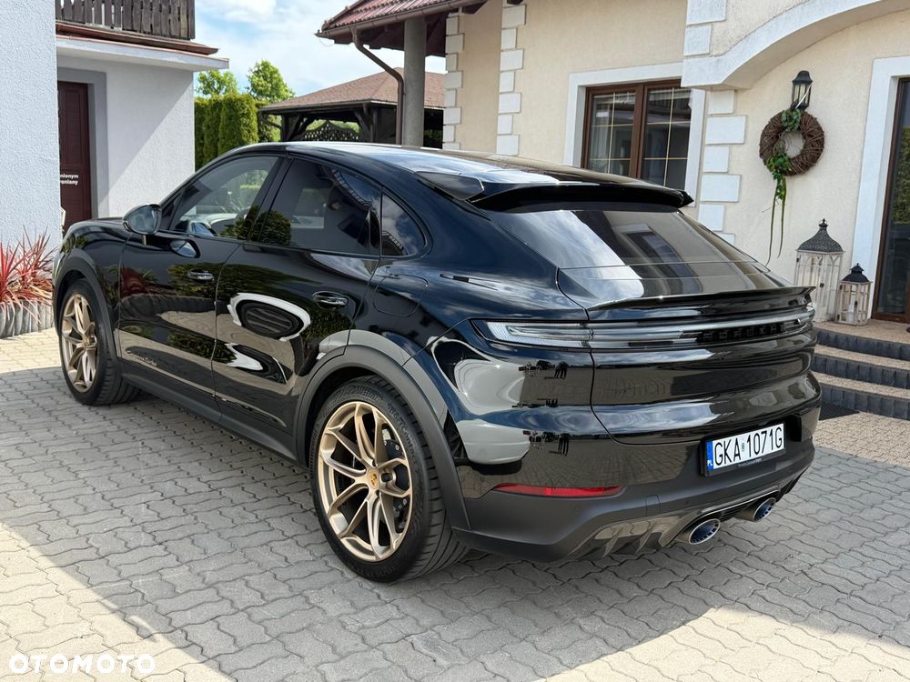 Porsche Cayenne Turbo S E-Hybrid - 6