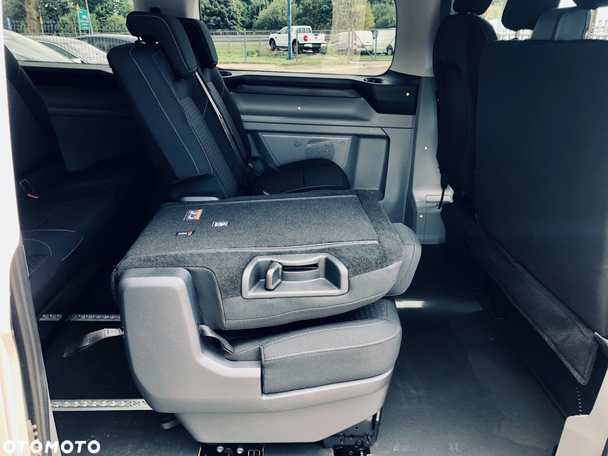Ford Transit Custom - 11