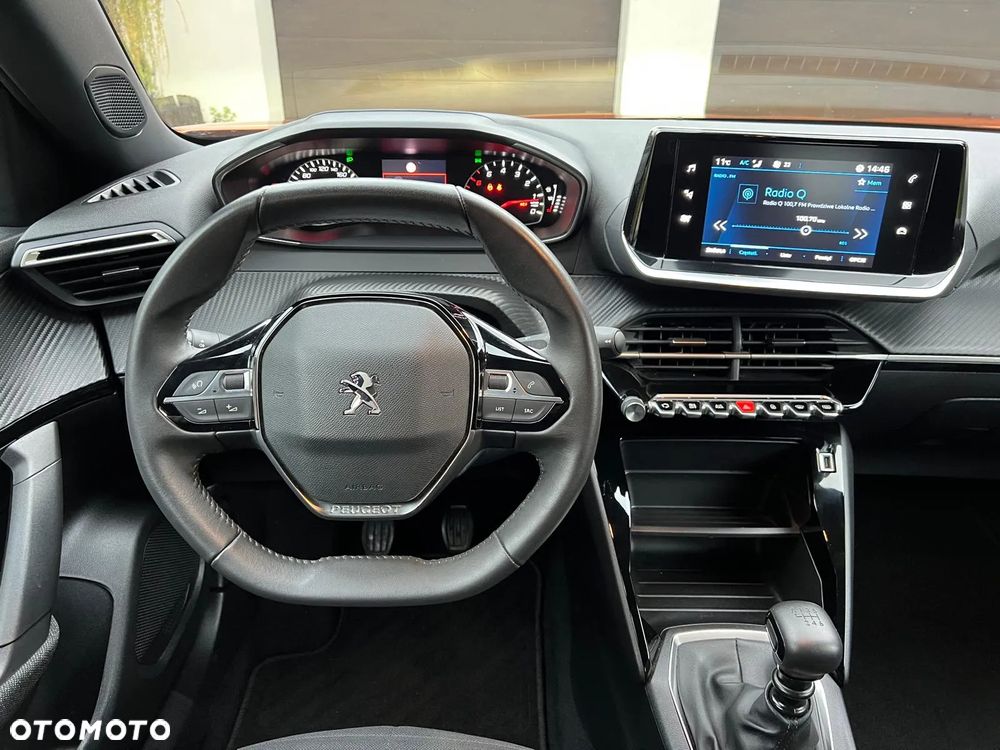 Peugeot 2008 PureTech 100 Style - 16