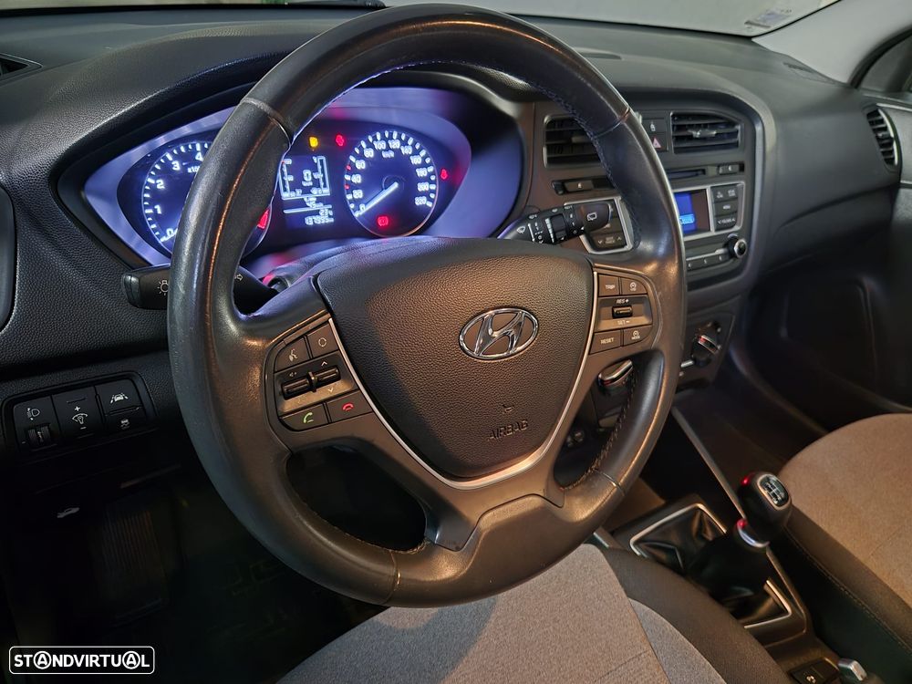 Hyundai i20 1.2 Comfort - 9